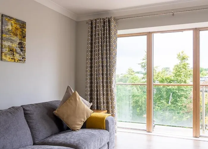 Guestready - Suburban Retreat In *