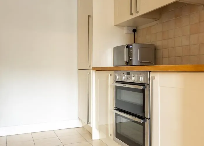 Lejlighed Guestready - Suburban Retreat In